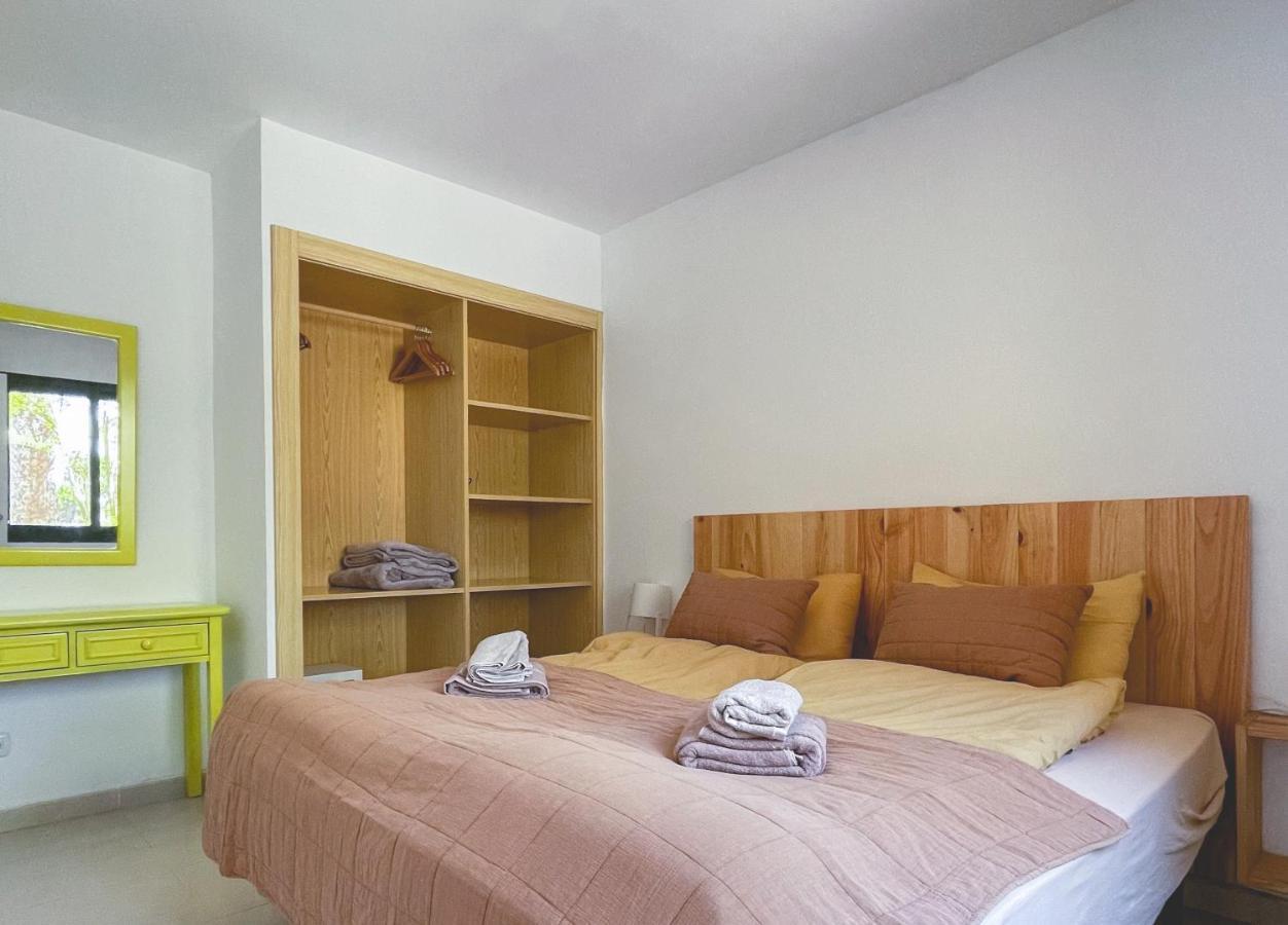 Seaside Apartment Corralejo : A Cozy Holiday Home In A Peaceful Well Located Green Complex מראה חיצוני תמונה