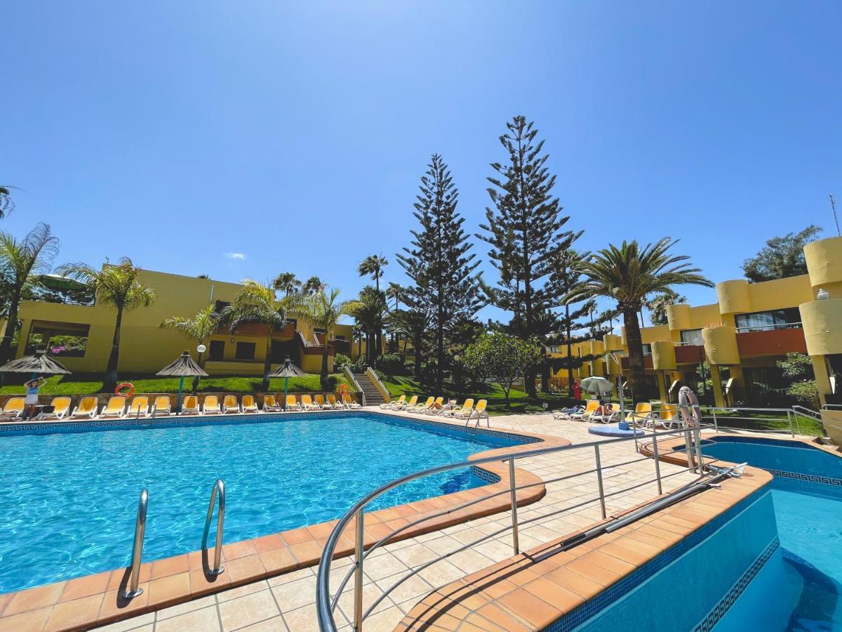 Seaside Apartment Corralejo : A Cozy Holiday Home In A Peaceful Well Located Green Complex מראה חיצוני תמונה