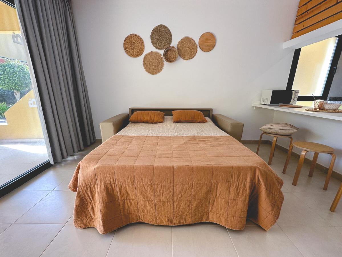 Seaside Apartment Corralejo : A Cozy Holiday Home In A Peaceful Well Located Green Complex מראה חיצוני תמונה